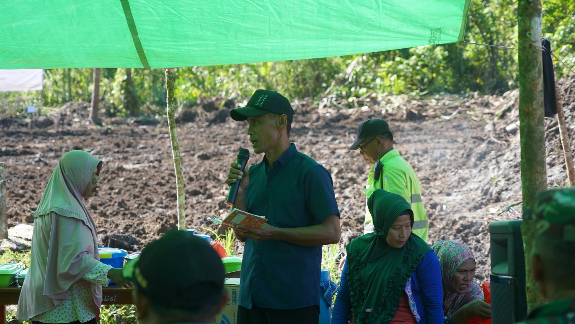 Kelompok Binaan HARITA Nickel dan Unkhair Tanam 6.900 Bibit Mangrove